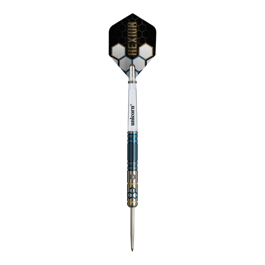 Abgebildet sind die Unicorn Hexium Style 02 Blue & Gold Steeldarts. Die Farbkombination aus Blau und Gold ist auffällig.