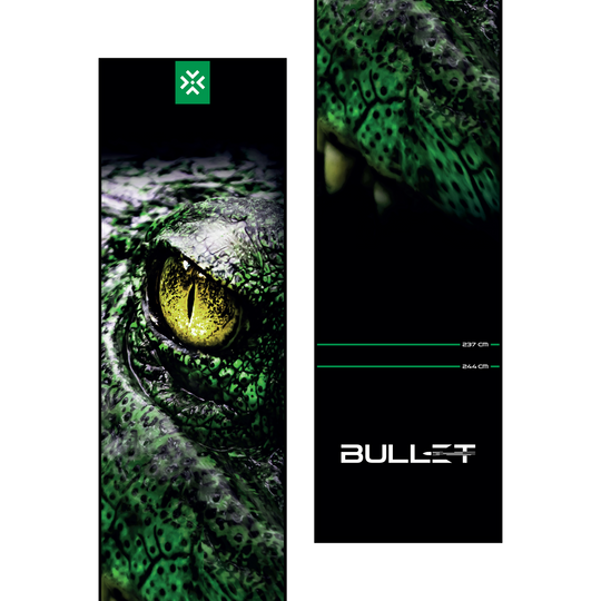 Dieses Bild zeigt erneut die Bullet Gator Dartmatte. Sie ist für den Gebrauch beim Dartspiel gedacht und bietet Stabilität.