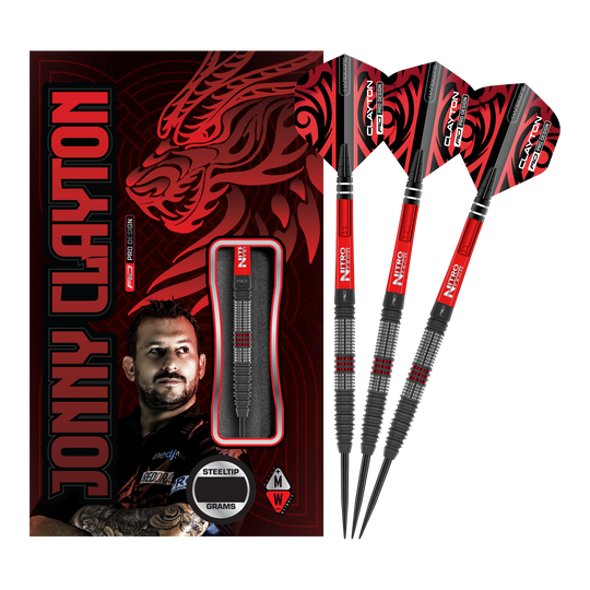 Red Dragon Jonny Clayton Hiraeth stalen dartpijlen Das Bild zeigt das Produkt "Red Dragon Jonny Clayton Hiraeth Steeldarts" mit drei Steeldarts und einer auffälligen Verpackung. Auf der Verpackung sind ein Porträt von Jonny Clayton und ein roter Drachen abgebildet.