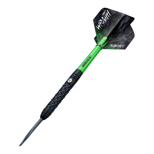 Unicorn Wraith stalen darts Das Bild zeigt einen Unicorn Wraith Steeldart mit einem schwarzen und grünen Design. Auf den Flights stehen die Wörter "WRAITH" und "unicorn".