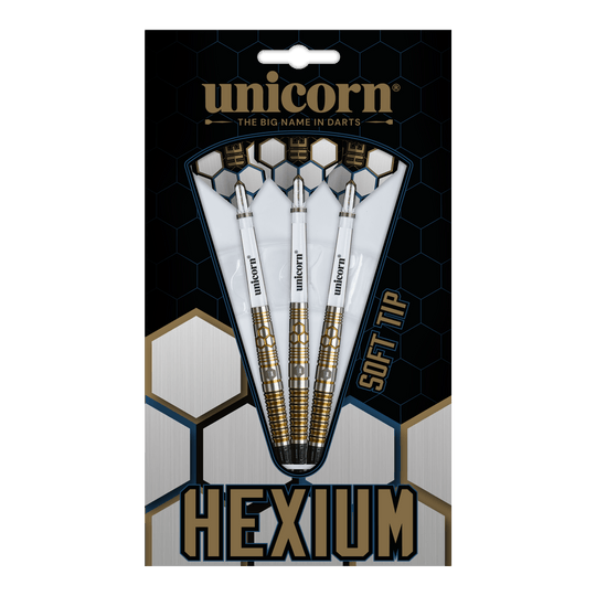 Abgebildet sind die Unicorn Hexium Style 03 Gold & Black Softdarts mit 23g. Die Pfeile zeichnen sich durch ihr elegantes Design in Gold und Schwarz aus.
