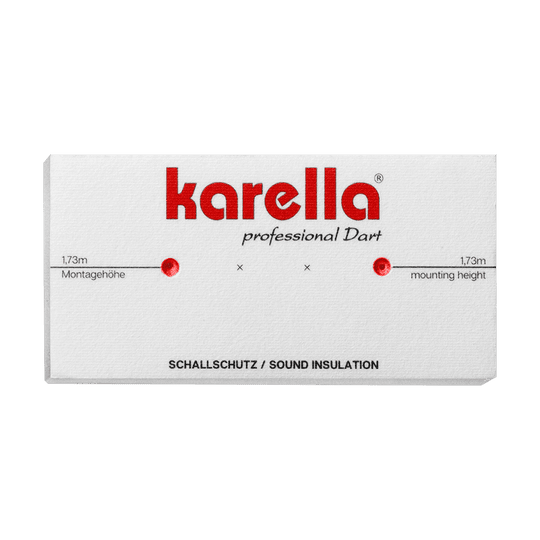 811501_Karella_Schallschutz_f-r_Steeldartboards_4 Das Bild zeigt eine Verpackung des Produkts "Schallschutz Karella für Steeldartboards mit integriertem Surround Auffangring". Auf der Verpackung steht der Markenname "Karella" und Hinweise zur Montagehöhe.