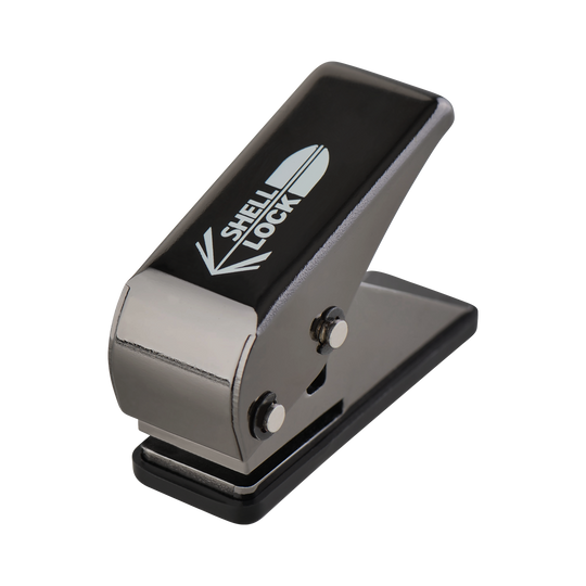 L-Style One80 Shell Lock Punch Vluchtpons Das Bild zeigt einen schwarzen L-Style One80 Shell Lock Punch Flightlocher. Er wird verwendet, um kleine Löcher in Dart-Flights zu stanzen.