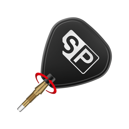 340057_Target_Swiss_Storm_Point_Dartspitzen_Gold_3_SP Das Bild zeigt eine Dartspitze mit goldener Farbe und einem schwarzen Flight, auf dem "SP" steht. Der Hintergrund ist weiß mit einem roten Streifen.