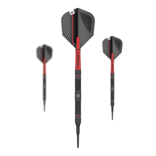 Target Scope 10 zachte pijltjes Das Bild zeigt drei Softdarts des Produkts „Target Scope 10“. Die Darts sind überwiegend schwarz mit roten Akzenten und haben ein modernes Design.