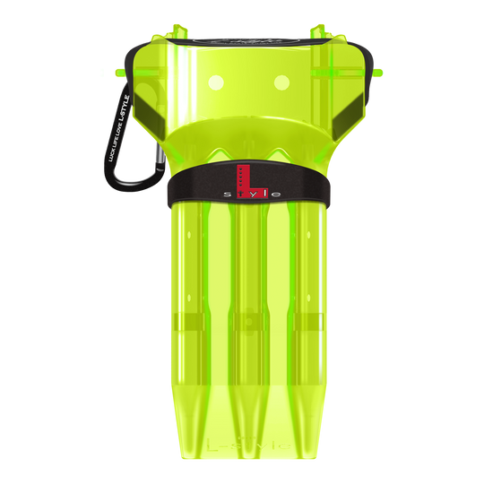 L-Style Krystal One effen kleur darthoesje Das Bild zeigt ein neon-gelbes Dartcase von L-Style. Das Case hat einen schwarzen Verschluss und ist durchsichtig gestaltet.