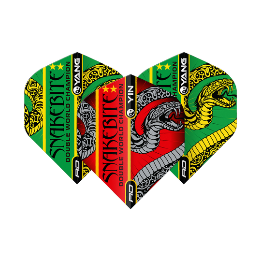 Red Dragon Peter Wright Slangenbeet Rood Groen Yin Yang Standaardvluchten Das Bild zeigt drei Dartflights mit bunten Farben und auffälligem Schlangen-Design. Auf den Flights steht "Snakebite Double World Champion" und sie sind in Rot, Grün, Gelb und Schwarz gestaltet.