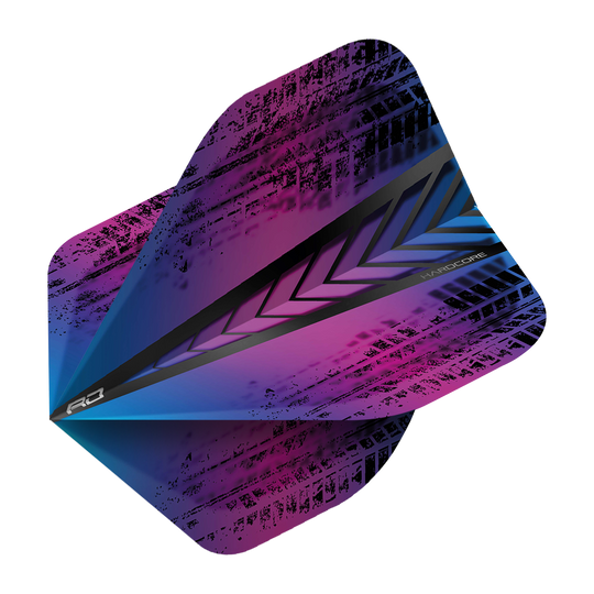 TF6334_Red_Dragon_Hardcore_Standard_Flights_6334_2 Das Bild zeigt das Produkt "Red Dragon Hardcore Standard Flights 6334". Das Flight hat ein modernes Design in Lila-, Blau- und Schwarztönen mit grafischen Mustern.