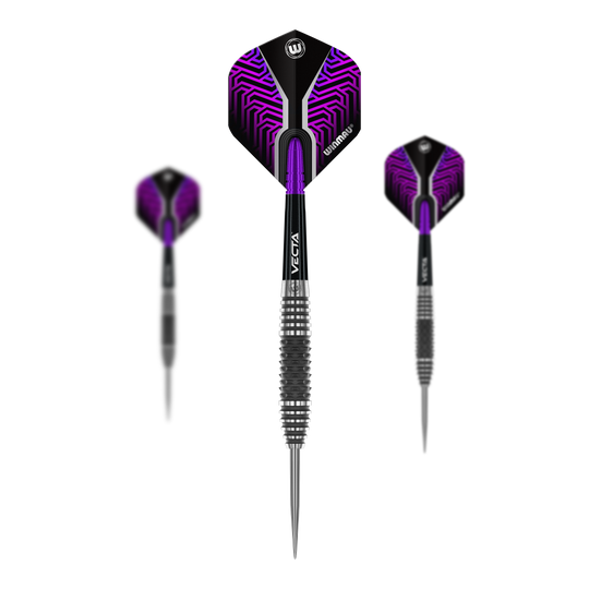 Winmau Kairos 01 Steeldarts Das Bild zeigt drei Winmau Kairos 01 Steeldarts mit einer schwarzen und violetten Optik. Die Flights haben ein auffälliges Muster und die Spitzen bestehen aus Metall.