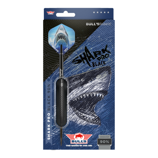 Bulls NL Shark Pro Zwarte Stalen Darts Die Abbildung zeigt die Verpackung der "Bulls NL Shark Pro Black Steeldarts". Auf der Verpackung ist ein aggressiv aussehender Hai sowie der Dartpfeil selbst zu sehen.