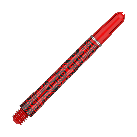 Das Bild zeigt einen rot-schwarzen Dartshaft mit der Aufschrift "PRO GRIP". Der Schaft hat ein auffälliges Muster und ist mit einem silbernen Ring versehen.