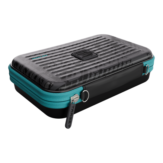 Takoma XL Ghost Series Rob Cross dartkoffer Hier ist das Takoma XL Ghost Series Rob Cross Dartcase abgebildet. Die robuste Darttasche bietet viel Platz für Darts und Zubehör.