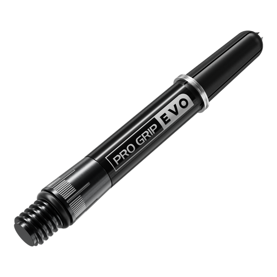 Das Bild zeigt einen schwarzen Dart-Schaft mit der Aufschrift "PRO GRIP EVO". Der Schaft hat metallische Akzente und ein Schraubgewinde am Ende.