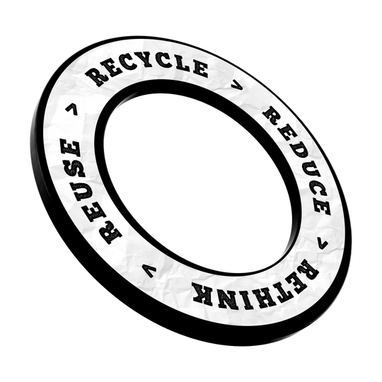 McDart Recyclen Verminderen Heroverwegen Hergebruiken Dartbord Omranding Ein Dartboard-Surround Ring mit markantem Schriftzug liegt mittig. Die Ränder und Zahlen sind exakt platziert.