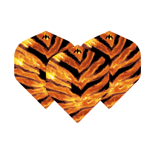 Mission Solo Javan No2 Standaardvluchten Das Bild zeigt drei Dartflights mit einem auffälligen Tigerstreifen-Design in Orange und Schwarz. Es handelt sich um das Produkt "Mission Solo Javan No2 Standard Flights".