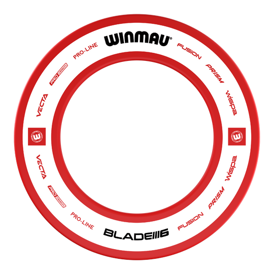 Das Bild zeigt einen roten Winmau Pro-Line 2.0 Dartboard-Surround. Der Ring ist rund und mit verschiedenen Markennamen sowie dem Winmau-Logo bedruckt.