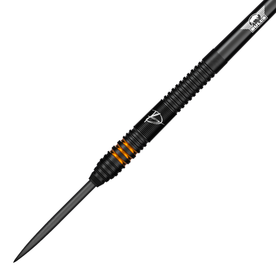 Bulls NL Dirk Van Duijvenbode Editie 2 stalen darts Dies ist der Bulls NL Dirk Van Duijvenbode Edition 2 Steeldart. Der Dart ist überwiegend schwarz mit auffälligen orangefarbenen Ringen im Griffbereich.