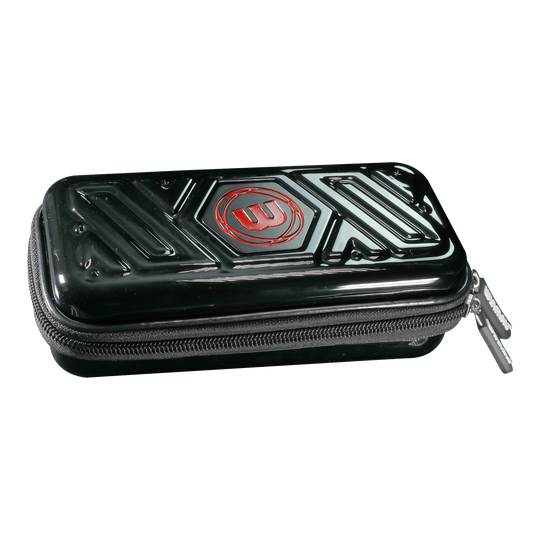Winmau Armor G1 Dart-portemonnee Das Bild zeigt ein schwarzes Dart-Etui mit einem Reißverschluss. Auf dem Etui ist ein rotes Logo zu sehen.