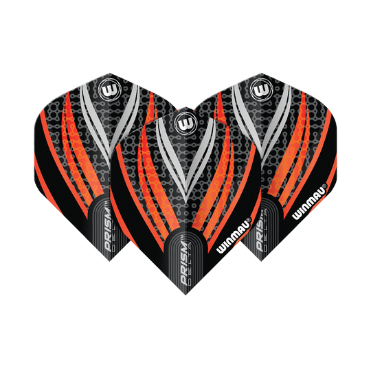 Winmau Prism Delta Zwart Wit Oranje Nr. 2 Standaardvluchten Das Bild zeigt drei Dart-Flights des Modells "Winmau Prism Delta" in Schwarz, Weiß und Orange. Die Flights haben ein modernes Design mit auffälligen orangefarbenen und silbernen Streifen.
