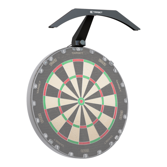 Target ARC V2 Dartbordverlichting Das Bild zeigt eine Dartscheibe mit der Target ARC V2 Dartboard Beleuchtung darüber. Die Beleuchtung sorgt für eine gleichmäßige Ausleuchtung der gesamten Spielfläche.