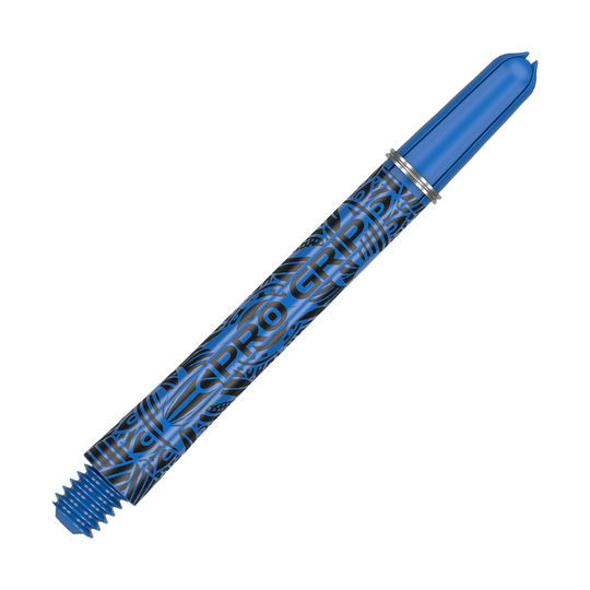 Target Pro Grip Ink shafts - 3 sets - blauw Auf dem Bild ist ein blauer Dartshaft mit der Aufschrift "PRO GRIP" zu sehen. Das Design ist mit schwarzen Mustern verziert und das Material sieht aus Kunststoff aus.