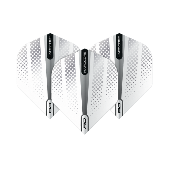 TF6506_Red_Dragon_Hardcore_Radical_Silver_Flash_Standard_Flights_1dauLhmFoVPfMu Das Bild zeigt drei Dart-Flights der Marke Red Dragon in Silber mit Punktmuster. Auf den Flights steht "Hardcore" und am unteren Rand sind die Buchstaben "RD" zu sehen.