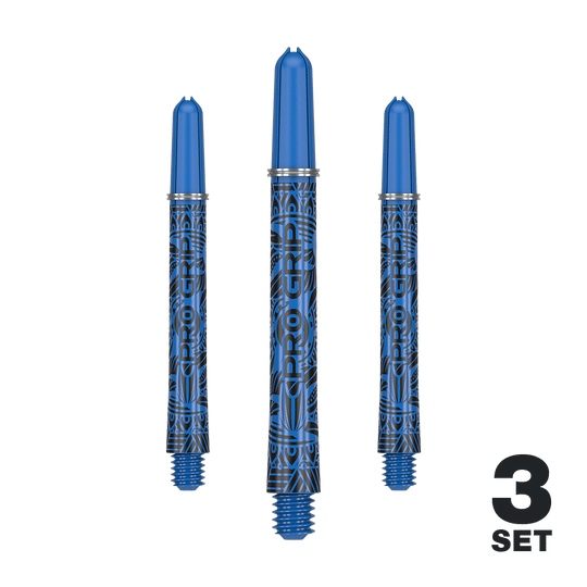 Das Bild zeigt drei blaue Dartschäfte mit schwarzem Muster und der Aufschrift "PRO GRIP". In der rechten unteren Ecke steht "3 SET".
