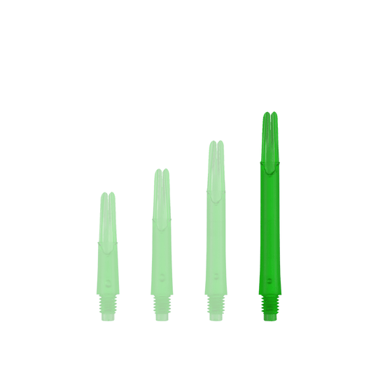 L-Style L-schachten vergrendeld recht - Groen Auf dem Bild sind vier grüne, durchsichtige Dartschäfte in unterschiedlichen Längen zu sehen. Sie stehen nebeneinander aufrecht und haben ein Schraubgewinde am unteren Ende.