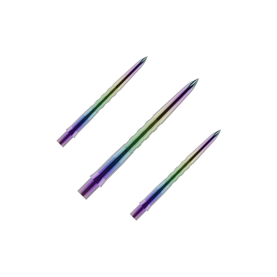 Mission Caliburn EVO dartpunten - Gegroefd - Koraal Auf dem Bild sind drei bunte, gerillte Dartspitzen zu sehen. Sie haben eine glänzende Oberfläche mit violetten, grünen und blauen Farbverläufen.