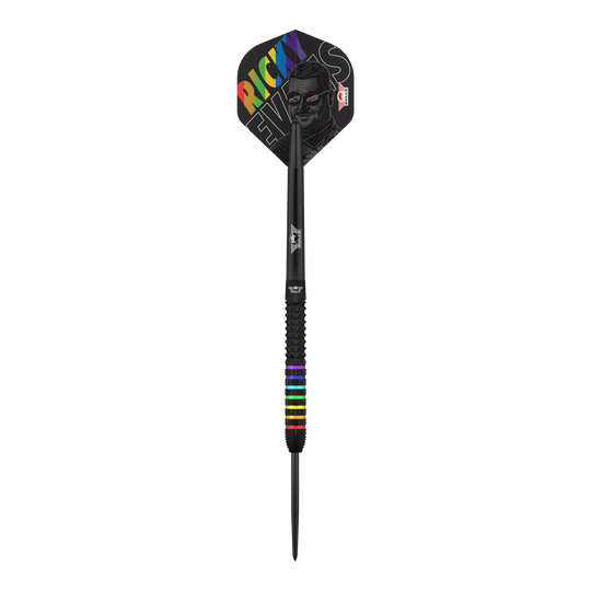 Bulls NL Ricky Evans Rapid 95 stalen dartpijlen Zu sehen ist das Produkt Bulls NL Ricky Evans Rapid 95 Steeldarts - 23g. Die Aufnahme fokussiert auf die Optik des Dartpfeils.