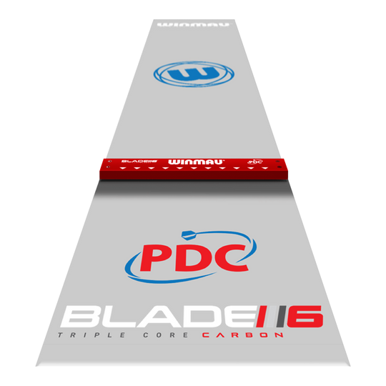 Winmau Clearzone PVC dartmat met oche Das Bild zeigt die „Winmau Clearzone PVC Dartmatte mit Oche“ in grau mit farbigen Logos und Markierungen. In der Mitte befindet sich eine rote Abwurflinie (Oche) mit dem Winmau-Schriftzug.