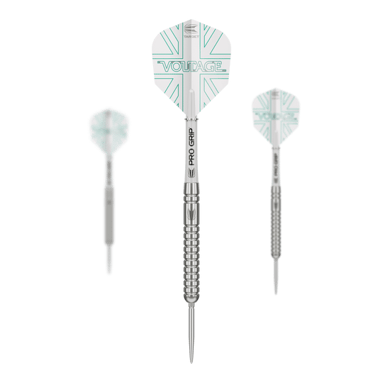 Das Bild zeigt drei Steeldarts der Marke "Target Rob Cross Voltage Swiss Point". Die Darts haben silberne Spitzen und Schäfte sowie weiße Flights mit türkisen Linien und der Aufschrift "VOLTAGE".