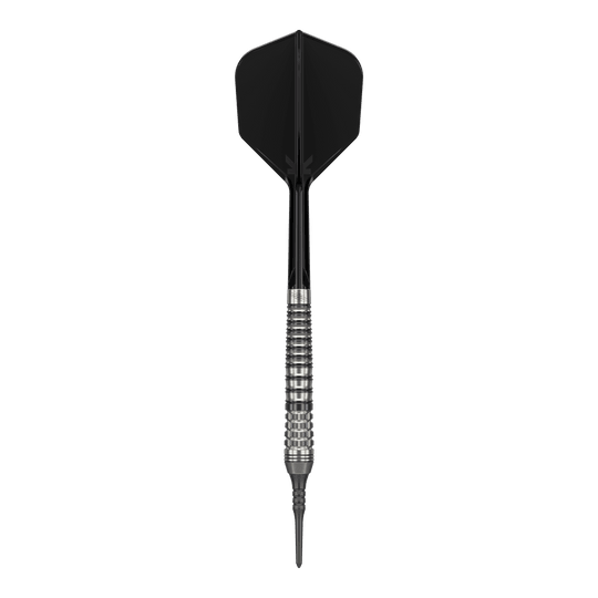 Target Japan Black Marque Renegade 4 Softdarts - 19g Das Bild zeigt einen schwarzen Softdart namens "Target Japan Black Marque Renegade 4" mit einem Gewicht von 19g. Der Dart hat ein elegantes Design mit einem strukturierten Griff und schwarzer Spitze sowie schwarzem Flight.