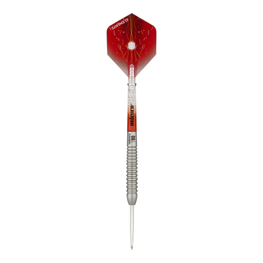 Unicorn Core XL Striker Style 5 stalen darts Das Bild zeigt einen Unicorn Core XL Striker Style 5 Steeldart. Der Dart hat einen silbernen Schaft und eine rot designte Flights.
