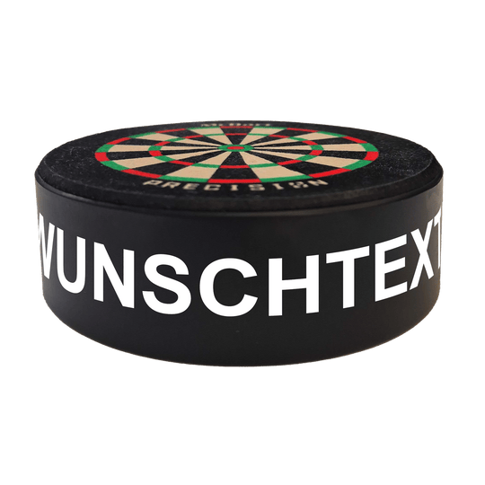 McDart Precision mini-dartbord met aangepaste tekst Dieses Bild zeigt ein Produktbild mit dem Dateinamen 765_McDart_Mini_Precision_Dartboard_Darthalter_2_Arial. Das genaue Produkt ist nicht angegeben.