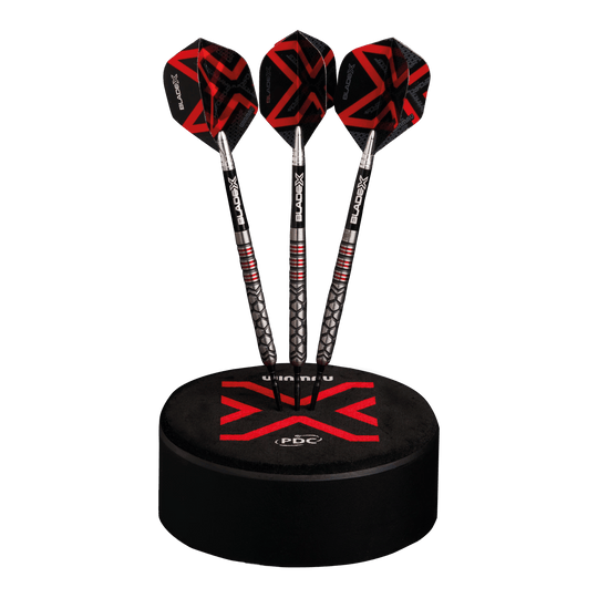 Winmau Dart Dock Blade X dartstandaard Abgebildet ist der Winmau Dart Dock Blade X Dartständer. Der Dartständer dient zur sicheren Ablage von Darts.