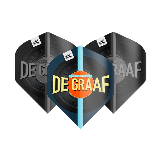 Target Pro Ultra Jeffrey De Graaf GEN1 No2 Standaardvluchten - 3 sets Das Bild zeigt drei Sätze Target Pro Ultra Jeffrey De Graaf GEN1 No2 Standard Flights. Auf den Flights steht groß „DE GRAAF“ und sie haben ein modernes Design in Schwarz und Blau.