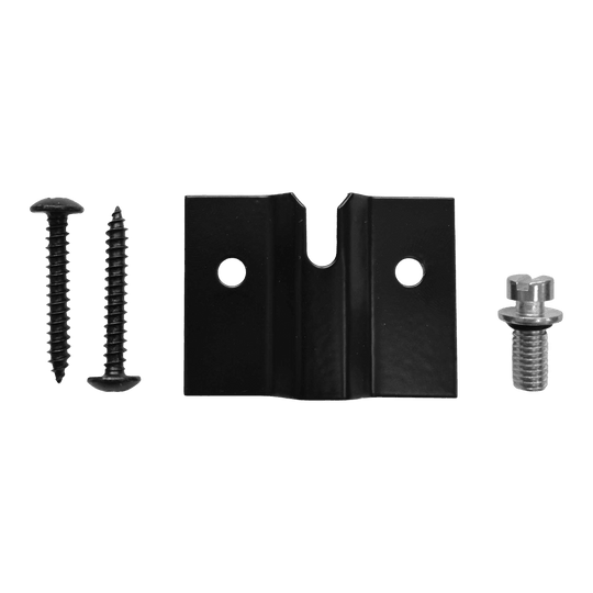 Winmau Blade X bevestigingsset voor wandmontage Das Bild zeigt das Winmau Blade X Fixing Set Wandbefestigung. Es ist ein Set zur Befestigung eines Dartboards an der Wand.