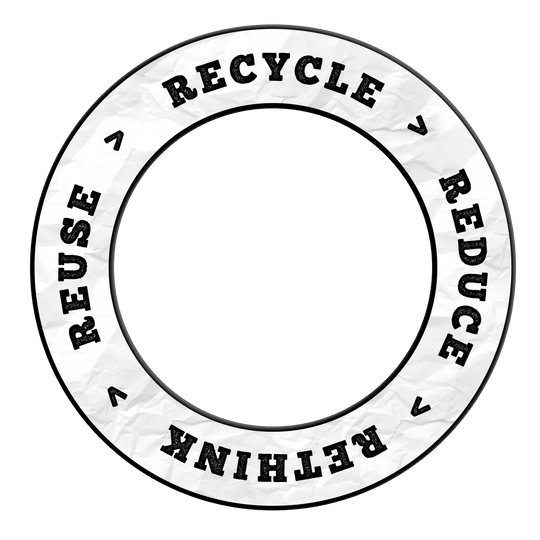 McDart Recyclen Verminderen Heroverwegen Hergebruiken Dartbord Omranding Das Bild hat den Dateinamen 'DBS-RRRR1_Surround_Recyle_Reuse_Reduce_Rethink_Schwarz_2'. Es zeigt wahrscheinlich ein nachhaltiges Surround-Produkt in Schwarz.