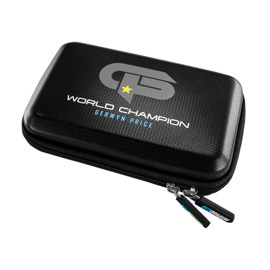 X0611_Red_Dragon_Gerwyn_Price_World_Champion_Dartcase_1 Das Bild zeigt ein schwarzes Dartcase mit der Aufschrift "World Champion Gerwyn Price". Das Etui hat einen Reißverschluss und trägt das Red Dragon Logo.