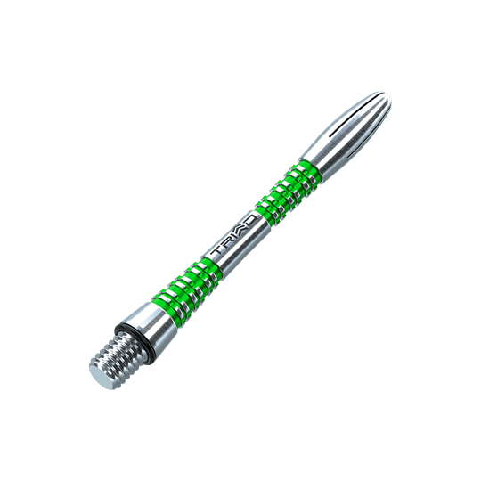 7013-403_Winmau_Triad_Aluminium_Shafts_Gr-n_41mm_2 Winmau Triad Aluminium Shafts einzeln sichtbar. Die Oberfläche ist metallisch glänzend.