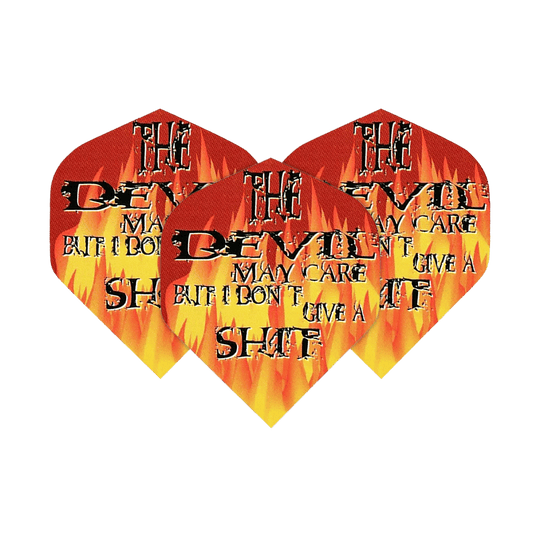 Pentathlon-vluchten The Devil May Care Das Bild zeigt drei Dartflights mit Flammenmuster und auffälligem Schriftzug. Auf den Flights steht: "The Devil may care but I don't give a shit."