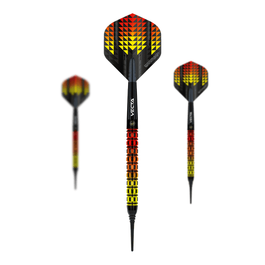 Winmau Firestorm Flame Parallel Softdarts - 20g Das Bild zeigt drei Winmau Firestorm Flame Parallel Softdarts mit einem Gewicht von 20g. Die Darts haben ein auffälliges Design in Gelb, Rot und Schwarz mit einem flammenähnlichen Muster.
