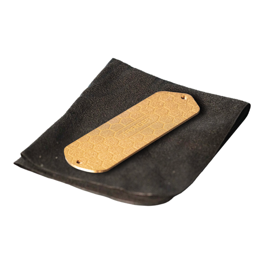 Target Dart Onderhoudsset Dieses Bild stellt das Target Dart Servicing Kit dar. Es ist ein praktisches Set für Dart-Enthusiasten.