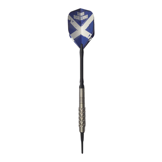McDart 85 Tungsten V4 zachte darts - 16g Der abgebildete Softdart ist der "McDart 85er Tungsten V4 Softdarts - 16g". Das Flight zeigt das Design der schottischen Flagge mit der Aufschrift "Team Scotland".