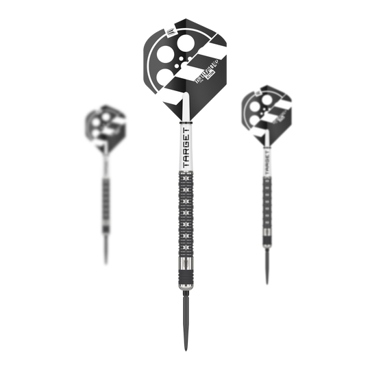 Targetwit Chris Dobey Hollywood Action Swiss Point Steeldarts Das Bild zeigt drei Steeldarts des Modells „Target Chris Dobey Hollywood Action Swiss Point“. Die Flights der Darts sind schwarz-weiß gestaltet und mit einem Filmklappen-Motiv bedruckt.