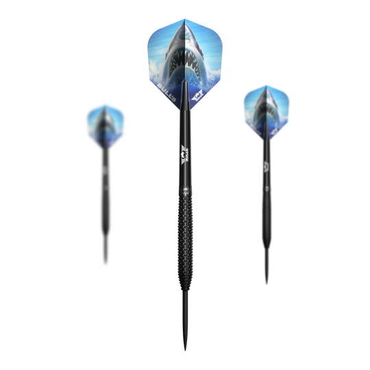 Bulls NL Shark Pro Zwarte Stalen Darts Das Bild zeigt drei schwarze Steeldarts mit dem Namen "Bulls NL Shark Pro Black Steeldarts". Die Flights der Darts sind mit dem Bild eines offenen Haifischmauls bedruckt.