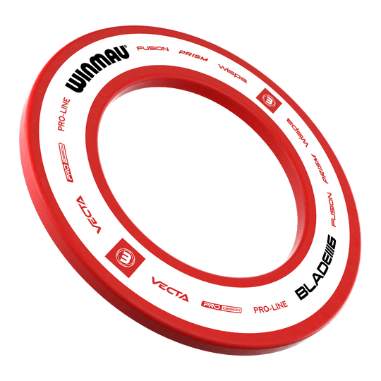 Das Bild zeigt das Produkt "Winmau Pro-Line 2.0 Dartboard Surround" in Rot. Der runde Dart-Auffangring ist rot-weiß und mit verschiedenen Markennamen bedruckt.