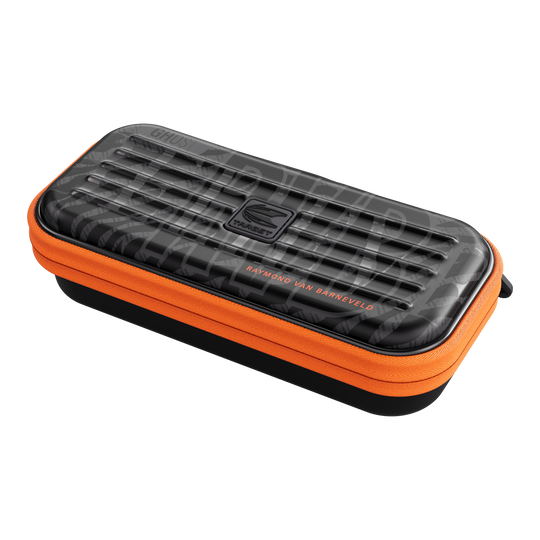 Takoma Ghost Series Raymond Van Barneveld dartkoffer Das Foto zeigt das Takoma Ghost Series Raymond Van Barneveld Dartcase. Es ist ein Dart-Etui für Spielzubehör.