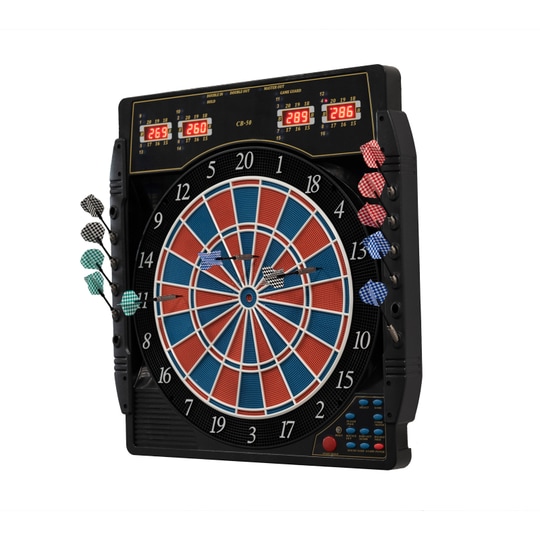 Die Abbildung zeigt die elektronische Dartscheibe Karella CB 50 Turnierausführung. Sie verfügt über digitale Anzeigen und bunte Softdarts, die an den Seiten befestigt sind.